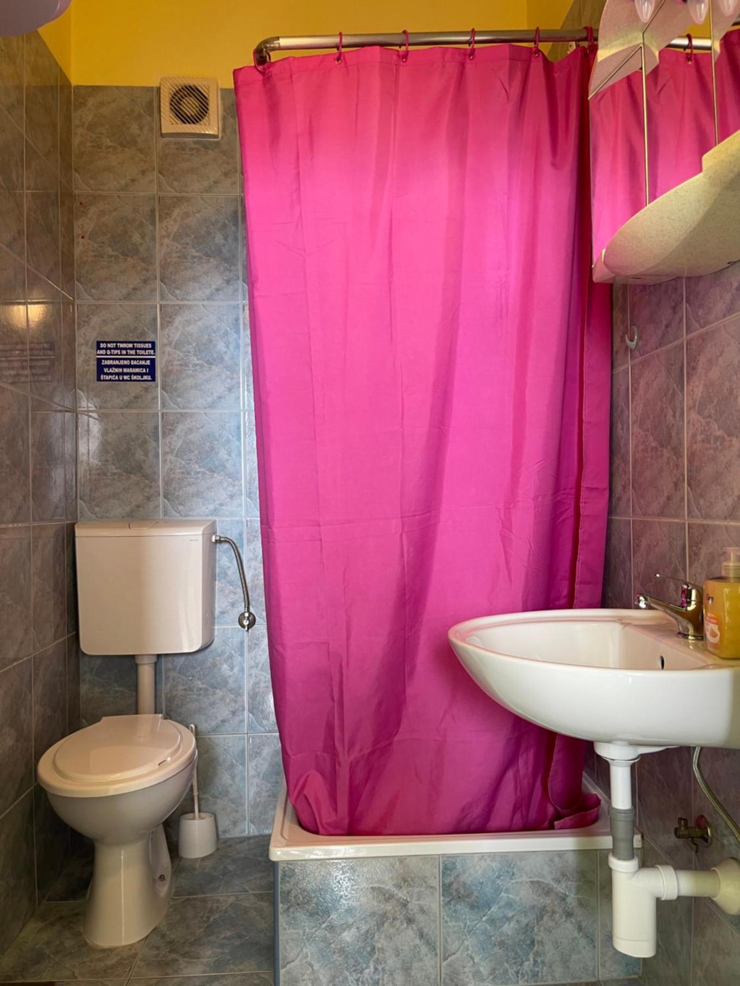 PUY Dejan Apartment 3-City Centar Near Arena With Free Parking מראה חיצוני תמונה